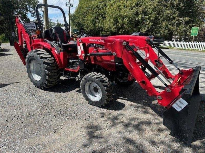 2024 Mahindra 1600 Series 1626 Shuttle display photo