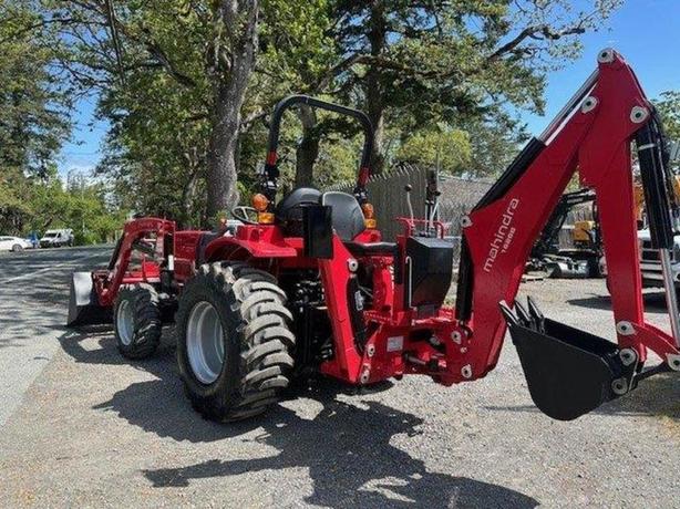 2024 Mahindra 1600 Series 1626 Shuttle image 5