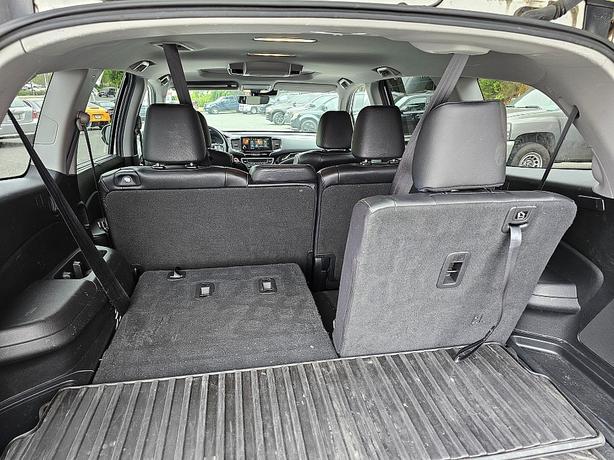2019 Honda  Pilot Touring 8-Passenger image 5