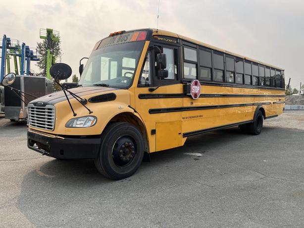 2007 Freightliner B2 48 Passenger School Bus Diesel Engine Air Brakes image 1