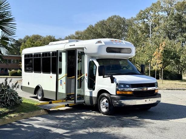 2014 Chevrolet Express G4500 19-Passenger Kneeling Wheelchair Accessible Bus - D image 1