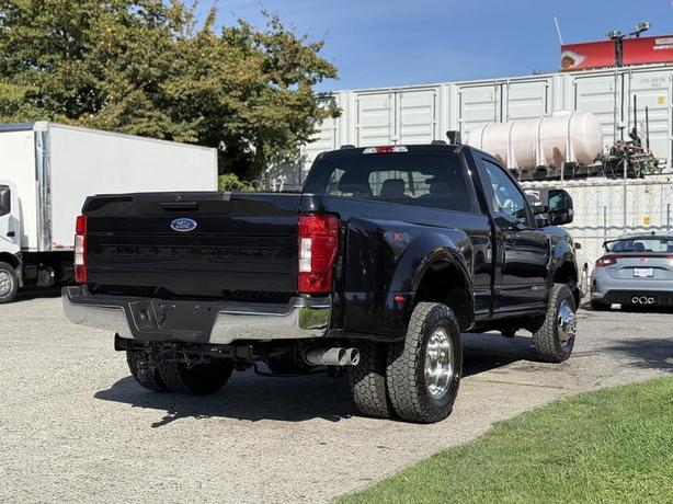 2022 Ford F-350 SD XLT Regular Cab 4X4 Dually Diesel Pickup with 8-Foot Box image 8