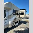 Used 2019 Thor Motor Coach Gemini 23TB thumbnail image 4