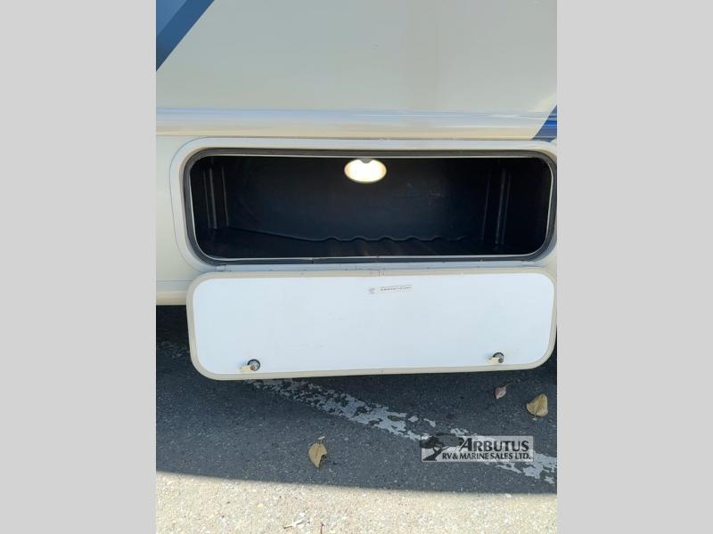 Used 2019 Thor Motor Coach Gemini 23TB display photo