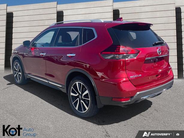 2020 Nissan Rogue SL HEATED FRONT SEATS! BLUETOOTH! SUNROOF! LEATHER INTERIOR! image 4
