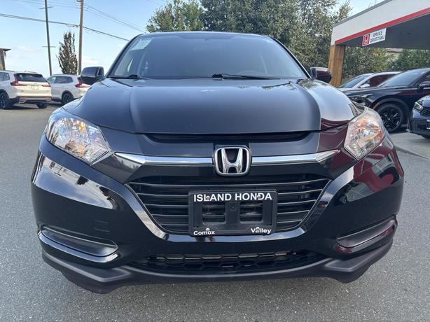 2017 Honda HR-V LX image 2