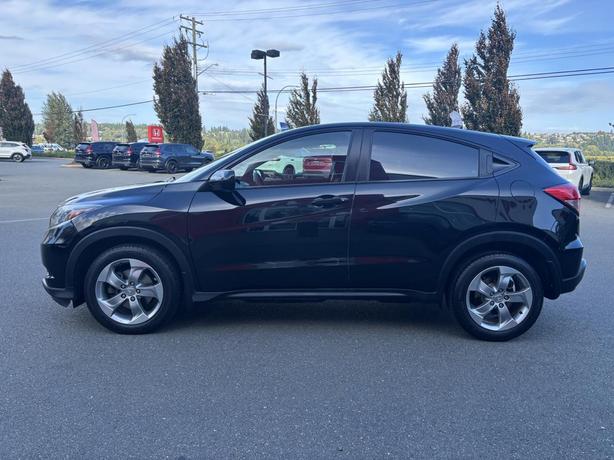 2017 Honda HR-V LX image 4