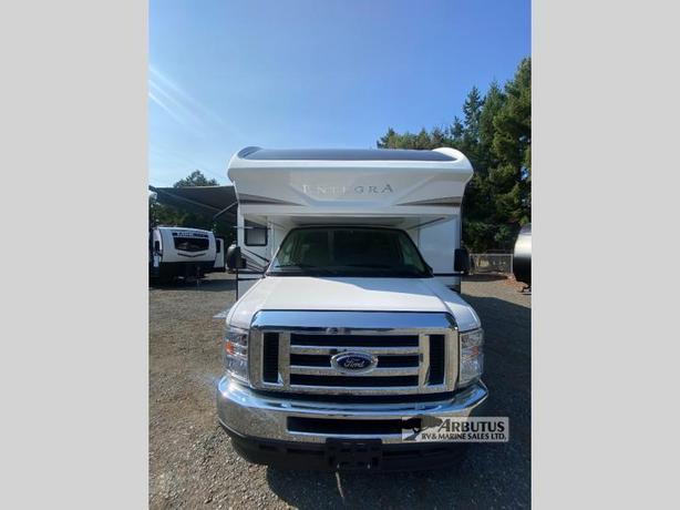 Used 2022 Entegra Coach Odyssey 24B image 2