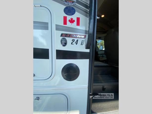 Used 2022 Entegra Coach Odyssey 24B image 6