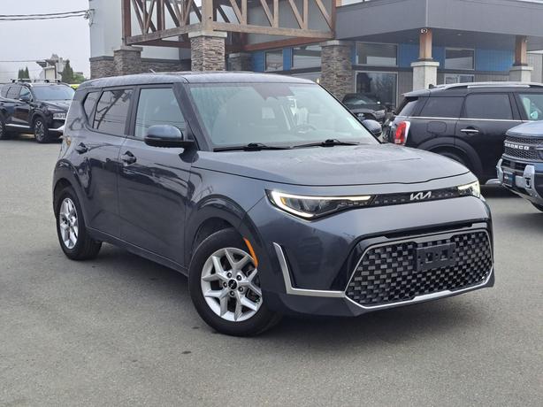 2023 Kia Soul EX - Heated Seats, Heated Wheel image 4