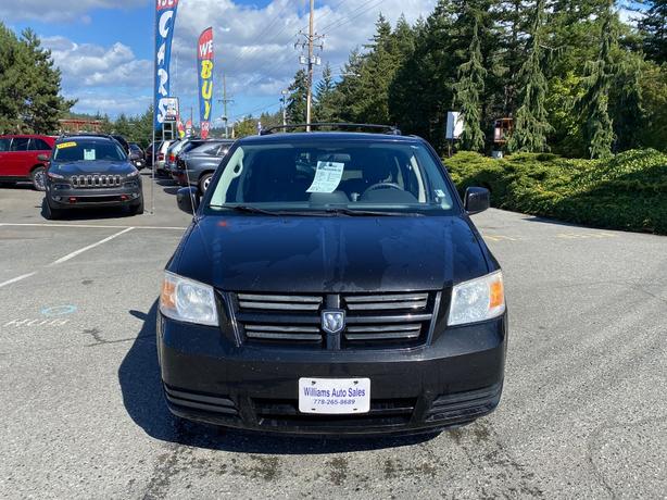 2010 Dodge  Grand Caravan SE image 2