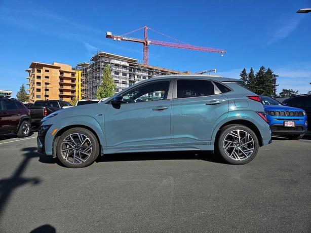 2022 Hyundai Kona | 1.6T N Line AWD | No Reported Accidents! image 3