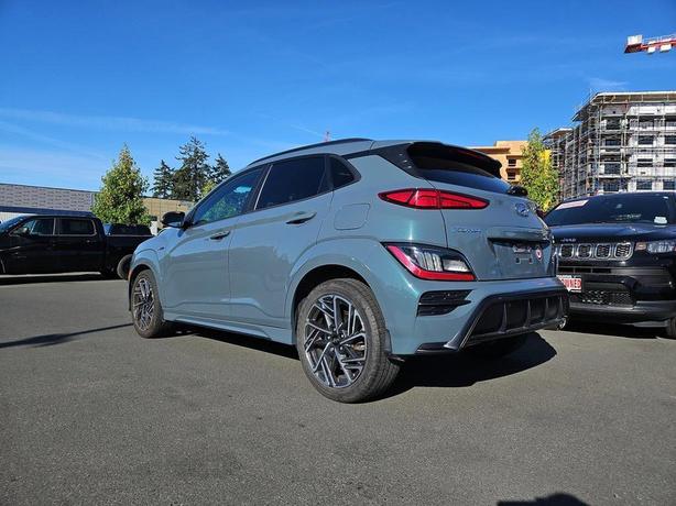 2022 Hyundai Kona | 1.6T N Line AWD | No Reported Accidents! image 4