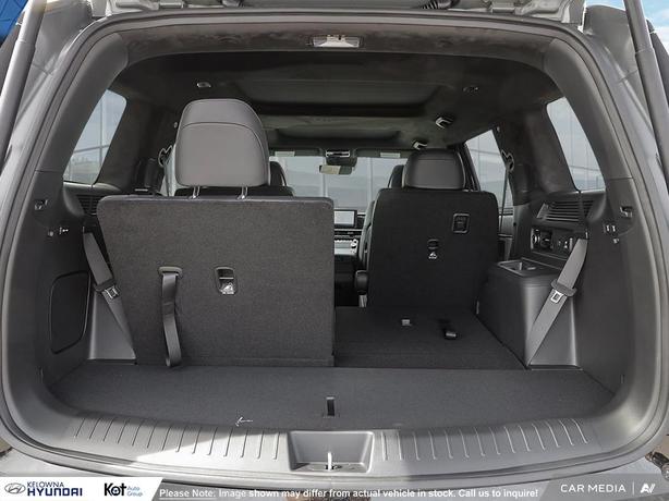 2025 Hyundai Santa Fe Luxury demo image 7