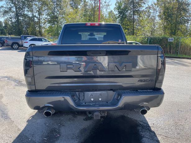 2021 RAM 1500 Classic Express 4x4 Crew Cab 5'7 Box | Cruise Control! image 6