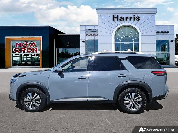 2023 Nissan Pathfinder SL | Remote Start | Power Liftgate! image 3