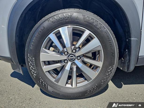 2023 Nissan Pathfinder SL | Remote Start | Power Liftgate! image 6