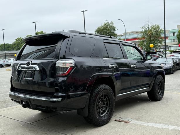 2021 Toyota 4Runner Limited - No Accidents, One Owner, Brown Leather image 5