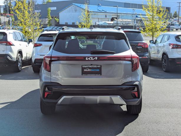 2024 Kia Seltos S - No Accidents, AWD, Heated Seats, Sunroof image 7