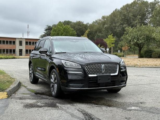 2020 Lincoln Corsair Reserve AWD image 2