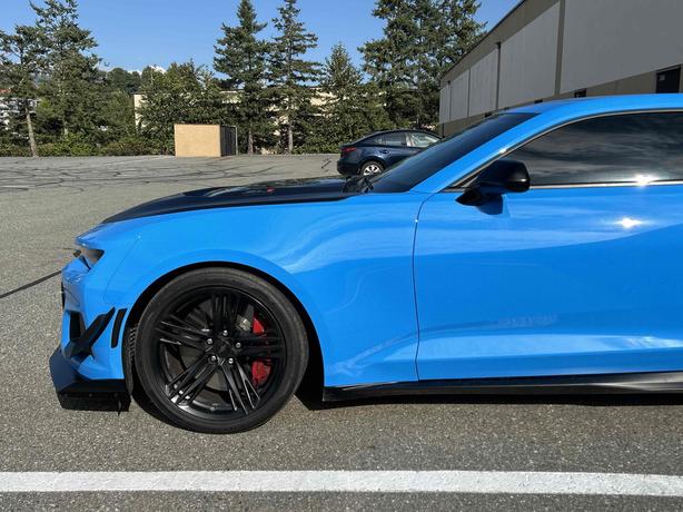 2022 Chevrolet Camaro image 4