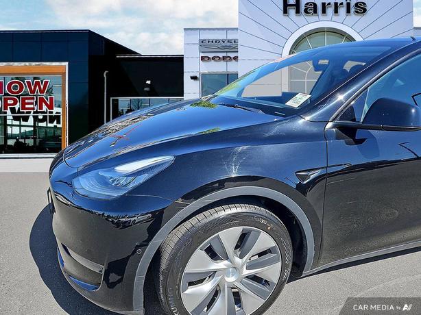 2021 Tesla Model Y Long Range AWD | No Reported Accidents! image 8