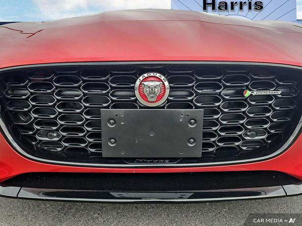 2021 Jaguar F-TYPE R-Dynamic AWD | Heated Seats! image 8