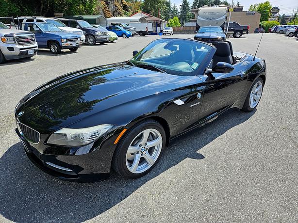 2009 BMW  Z4 Roadster sDrive30i image 2