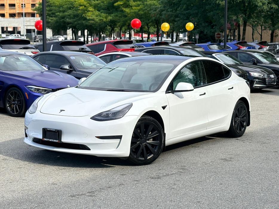 2022 Tesla Model 3 Standard Range - Local BC, White Interior display photo