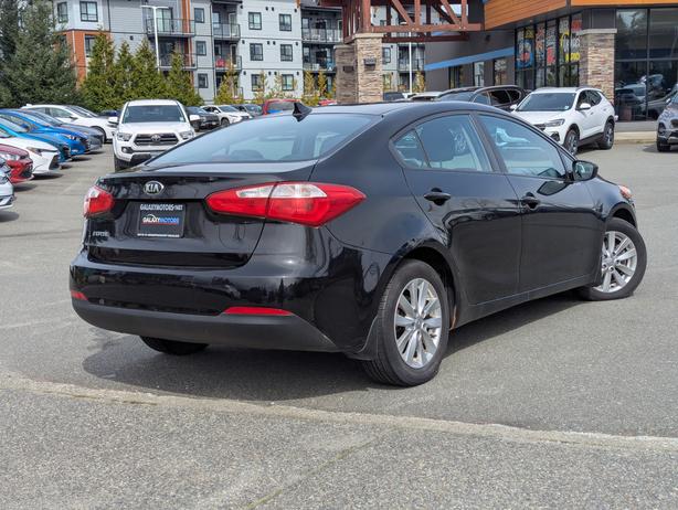 2016 Kia Forte LX - Low Mileage, Heated Seats image 6