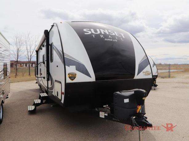Used 2018 CrossRoads RV Sunset Trail Super Lite SS289QB image 1