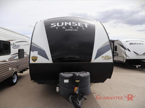 Used 2018 CrossRoads RV Sunset Trail Super Lite SS289QB image 2