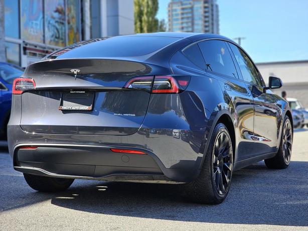 2021 Tesla Model Y Long Range - Dual Motor, Black Interior image 5