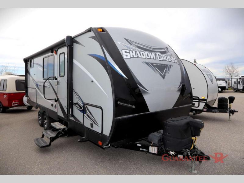 Used 2019 Cruiser Shadow Cruiser 220DBS display photo