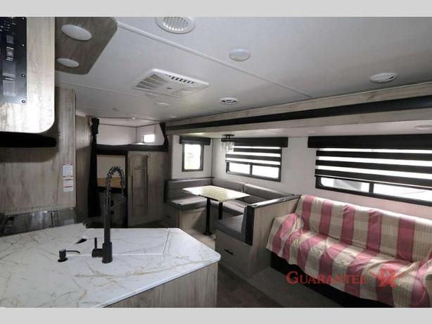 Used 2021 Forest River RV Cherokee Alpha Wolf 26DBH-L image 8