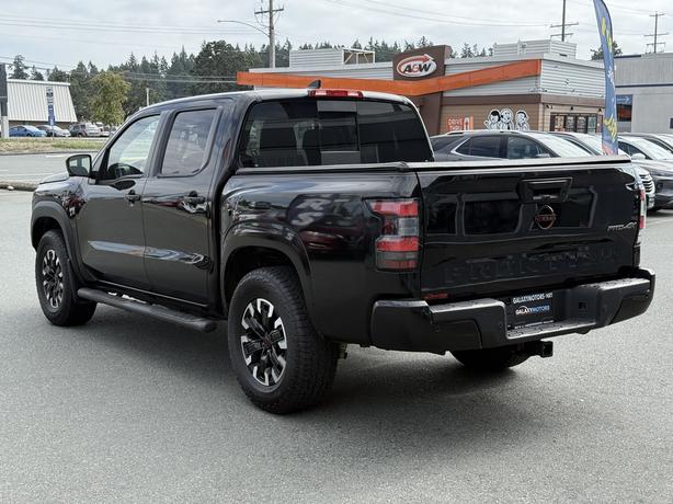 2023 Nissan Frontier Pro-4X - Power Driver Seat & Blind Spot Warning image 8