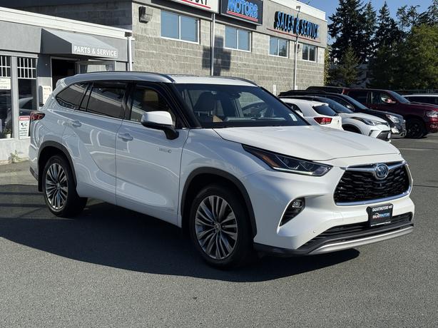 2021 Toyota Highlander Hybrid Limited AWD - 3rd row seats & Power Seat image 4