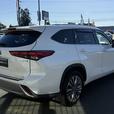 2021 Toyota Highlander Hybrid Limited AWD - 3rd row seats & Power Seat thumbnail image 6