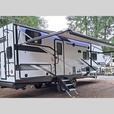 Used 2024 Winnebago Industries Towables Minnie 2301BHS thumbnail image 5