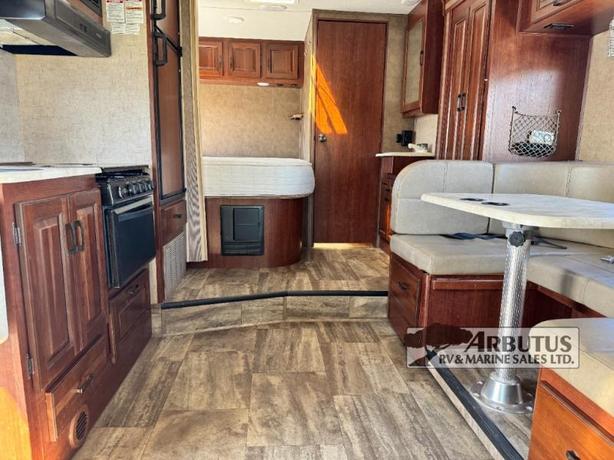 Used 2016 Forest River RV Sunseeker 2290S Ford image 8