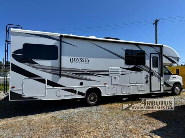Used 2022 Entegra Coach Odyssey 31F image 3