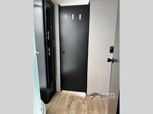 Used 2022 Forest River RV GREY WOLF 23MK image 7