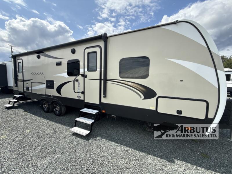 Used 2018 Keystone RV Cougar X-Lite 29BHS display photo