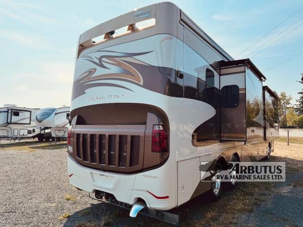 Used 2015 Newmar Dutch Star 4018 image 6