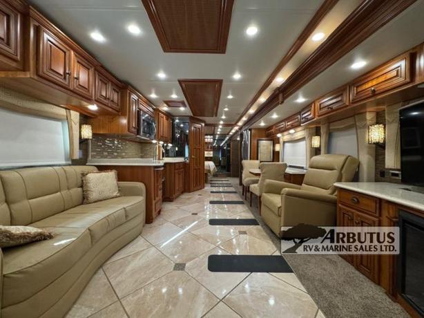 Used 2015 Newmar Dutch Star 4018 image 7