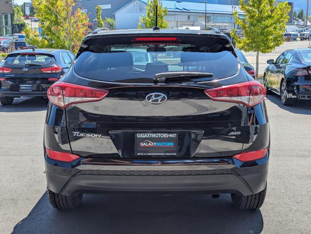 2017 Hyundai Tucson SE - No Accidents, AWD, Heated Seats, Sunroof image 7