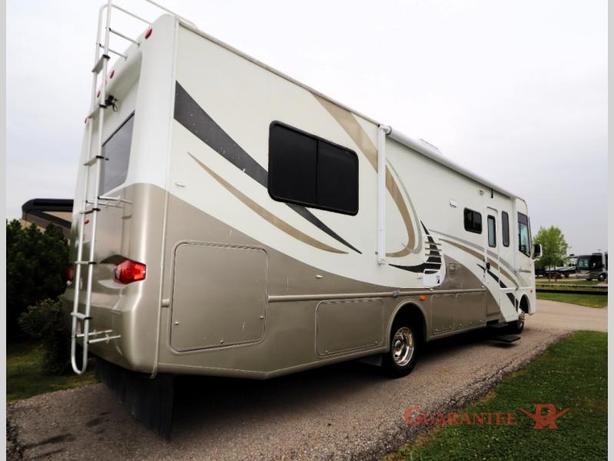 Used 2004 Four Winds RV Hurricane 30F image 6