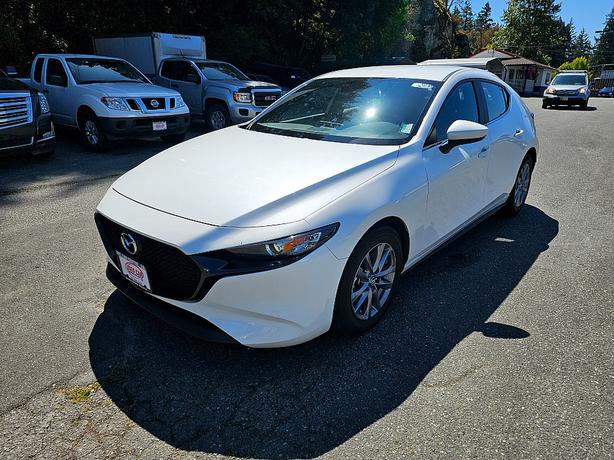 2022 Mazda  Mazda3 Sport GX image 2