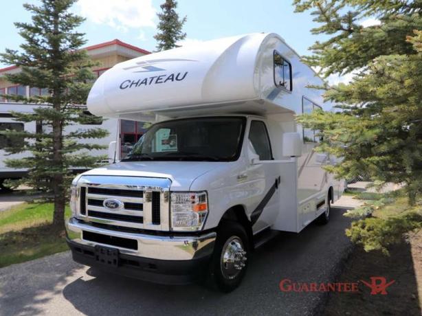 Used 2025 Thor Motor Coach Chateau 22E image 3