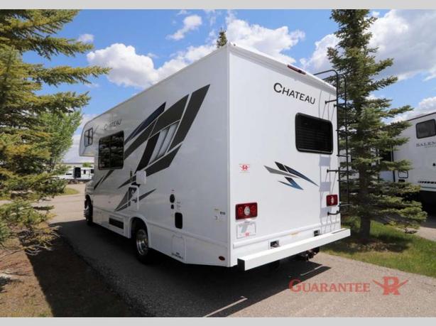 Used 2025 Thor Motor Coach Chateau 22E image 4